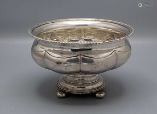 Obstsschale / A silver fruit bowl, Jürgen Weis, Kiel, um 185...