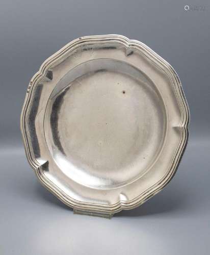 Runde Platte / A silver tray, Paris, 1778-1779