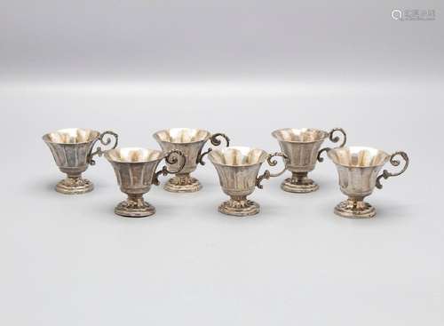 6 Miniatur-Tassen / A set of 6 small silver cups, Italien, u...