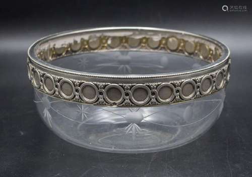 Glasschale mit Silbermontur / A glass bowl with silver mount...