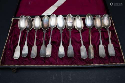 11 Kaffee- oder Teelöffel / A set of 11 silver tea spoons, P...