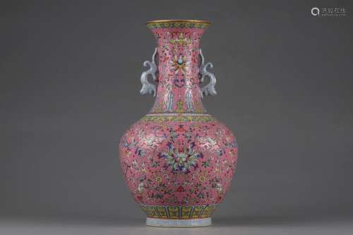 Qing Jiaqing Carmine Flower Amphora