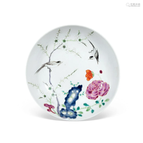 CHINESE PORCELAIN FAMILLE ROSE BRID AND FLOWER PLATE