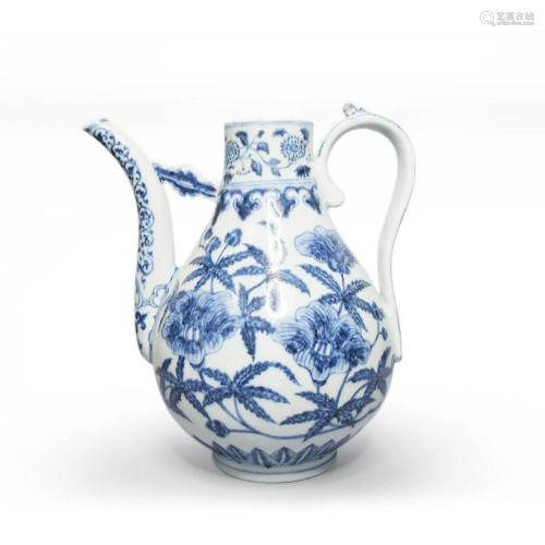 CHINESE PORCELAIN BLUE AND WHITE FLOWER HANDLE KETTLE