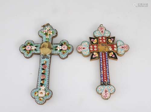 Croix (2) en micro mosaïques italienne<br />
Poids: 60 g<br ...