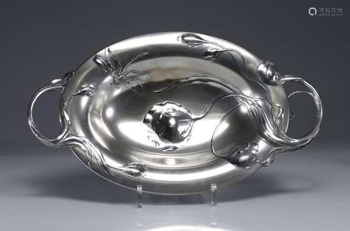 Coupe Art Nouveau WMF<br />
Poids: 660 g<br />
Région: Allem...