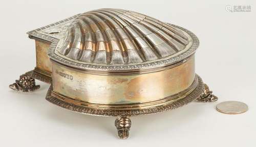 ROBERT GARRARD II ENGLISH VERMEIL SHELL FORM INKWELL