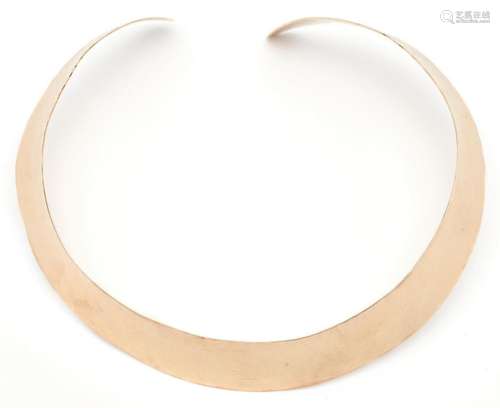 LADIES 14K COLLAR NECKLACE