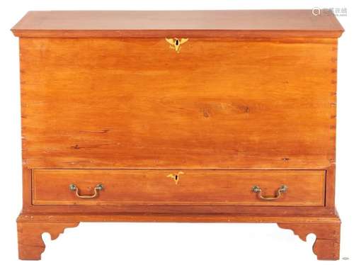 SOUTHERN FEDERAL EAGLE INLAID BLANKET CHEST