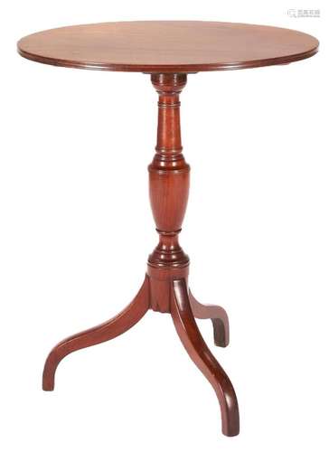 AMERICAN FEDERAL OVAL MAHOGANY CANDLESTAND, SPIDER LEGS