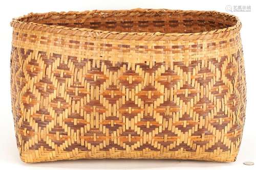 LARGE NATIVE AMERICAN CHEROKEE GATHERING BASKET