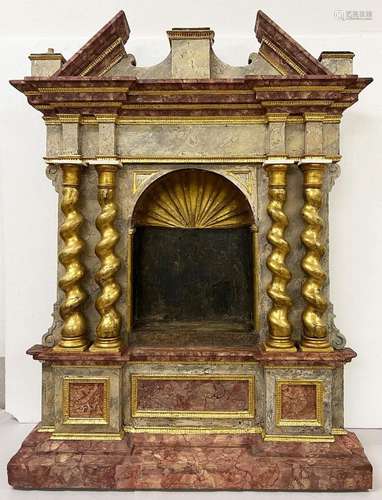 Modellaltar/ Model of an altar. Italien, 17. Jh., mit Nische...