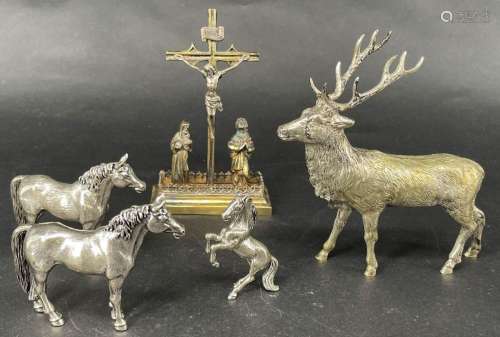Konvolut Silber, 5 Objekte: Hirsch, 12,5 x 13 cm; zwei Pferd...