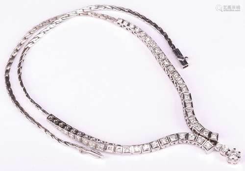 Diamant - Collier, 750er WG, 45 Brillanten in verlaufender G...