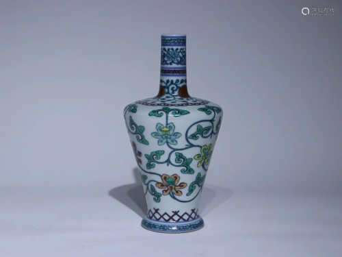 CHINESE DOUCAI VASE DEPICTING 'FLORAL SCROLL', 'QING YONGZHE...