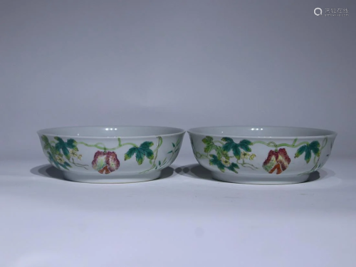 TWO CHINESE FAMILLE-ROSE BOWLS DEPICTING 'GOURD', 'QING XUAN...