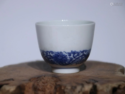 CHINESE BLUE-AND-WHITE CUP, 'CHUNHUICAOTANG' MARK