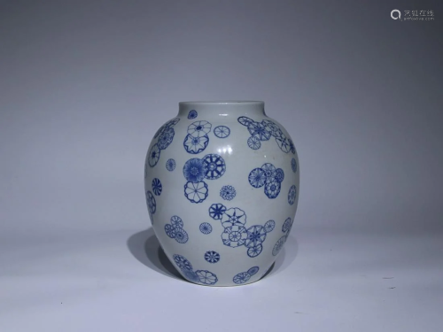 CHINESE BLUE-AND-WHITE JAR DEPICTING 'FLORAL', 'QING YONGZHE...