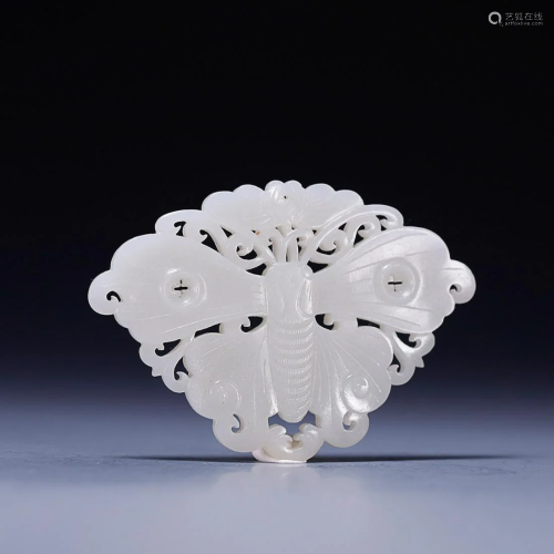 CHINESE HETIAN WHITE JADE BUTTERFLY-FORM PENDANT