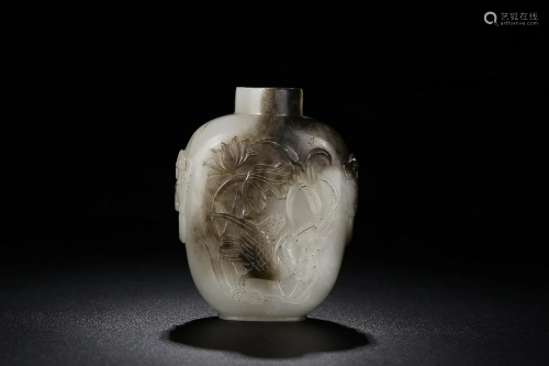 CHINESE HETIAN WHITE JADE SNUFF BOTTLE WITH CARVED 'CRANE AN...