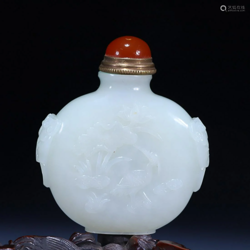 CHINESE INSCRIBED HETIAN JADE SNUFF BOTTLE WITH CARVED 'CRAN...