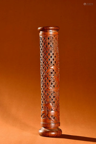 CHINESE BOXWOOD INCENSE POT WITH CARVED 'LOTUS'