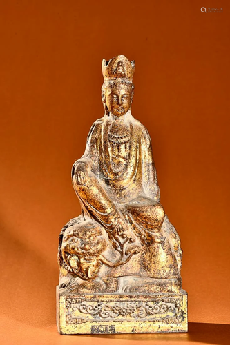 CHINESE GOLD-LACQUERED BOXWOOD FIGURE OF GUANYIN