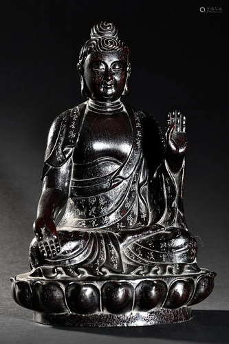 CHINESE SANDALWOOD FIGURE OF BUDDHA