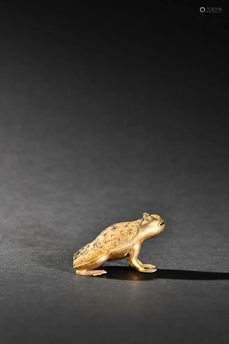 CHINESE GILT-SILVER FROG