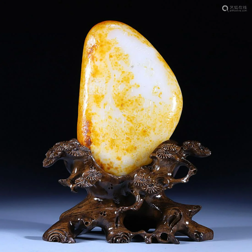 CHINESE HETIAN JADE ORNAMENT