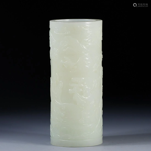 CHINESE HETIAN JADE BRUSHPOT WITH CARVED 'CRANE'