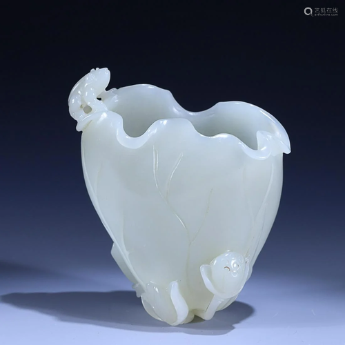 CHINESE HETIAN JADE LOTUS-FORM VASE