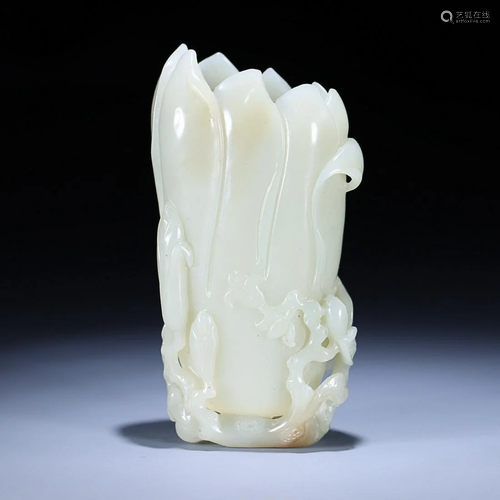 CHINESE HETIAN JADE ORCHID-FORM VASE