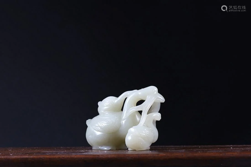 CHINESE HETIAN WHITE JADE DUCK