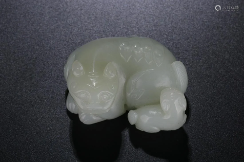 CHINESE HETIAN WHITE JADE LION