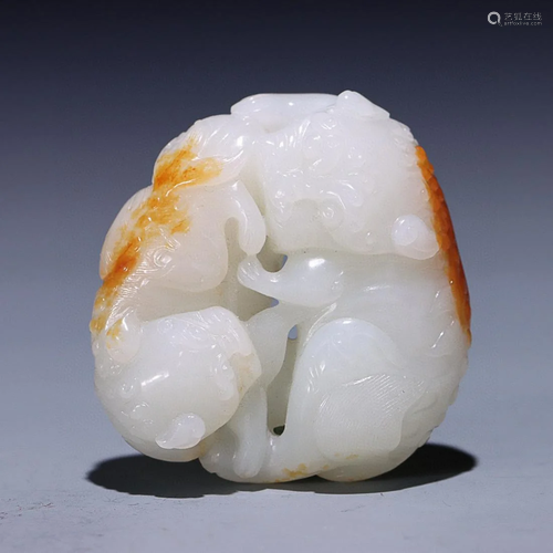 CHINESE HETIAN WHITE JADE LIONS