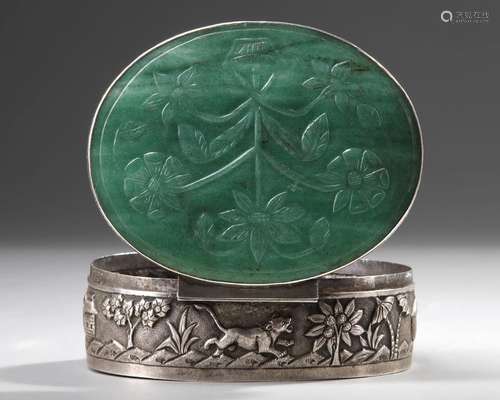 A JADEITE LIDDED SILVER BOX, INDIA, 19TH CENTURY