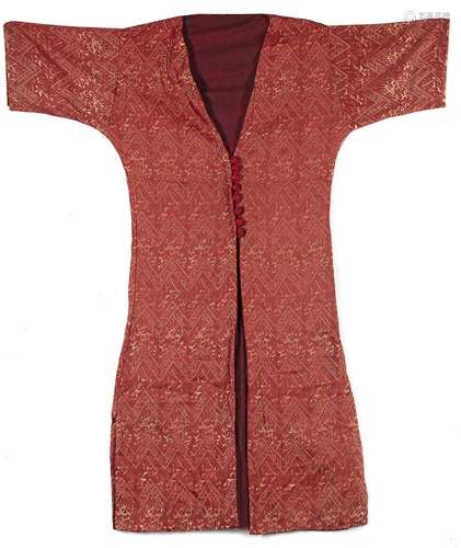 A LARGE OTTOMAN RED SILK LAMPAS KAFTAN, TURKEY, EARLY 20TH C...