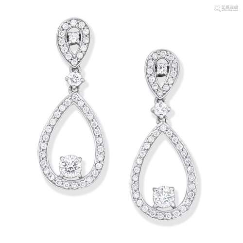 DIAMOND PENDENT EARRINGS