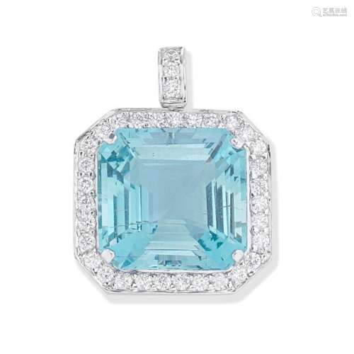 AQUAMARINE AND DIAMOND PENDANT