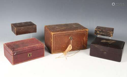 An early 20th century leather bound jewellery box