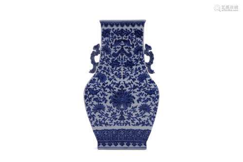 A Blue And White Interlocking Floral Square Flat Vase, Qianl...