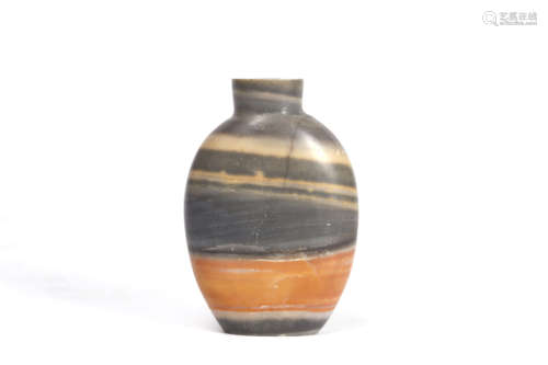 A Chinese Triple Color Snuff Bottle