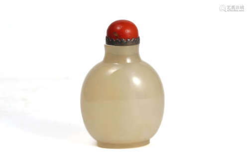 An Agate Snuff Bottle