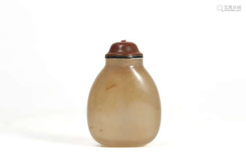 An Agate Snuff Bottle