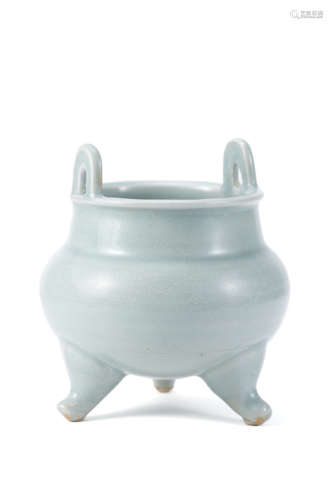 A Celadon Tripod Censer