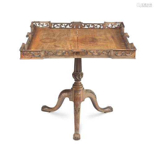 【TP】A GEORGE II AND LATER MAHOGANY SILVER TABLE