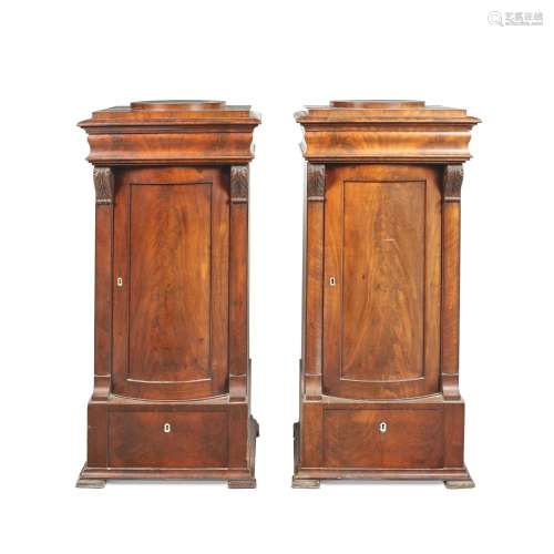 【TP】A PAIR OF DANISH MAHOGANY BOWFRONT DINING ROOM PEDESTAL ...