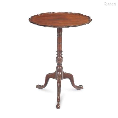 【TP】A GEORGE III STYLE MAHOGANY TRIPOD OCCASIONAL TABLE