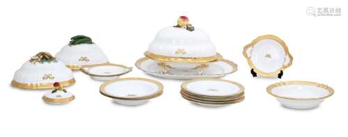 【TP】A 115-PIECE COPELAND GILT PORCELAIN PART DINNER SERVICE ...